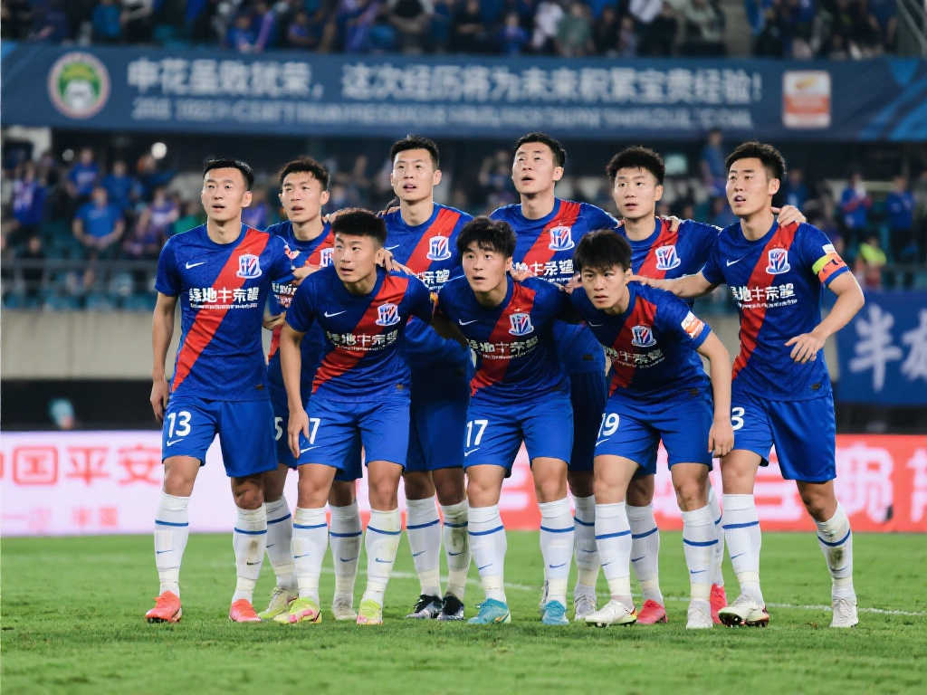 首届电竞亚冠收官：申花无缘决赛，C罗率纳斯尔捧杯